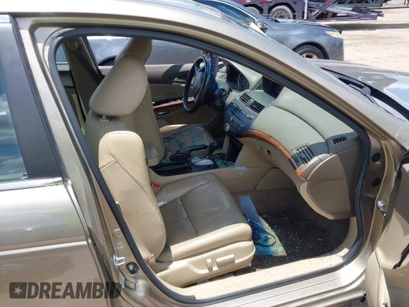 2010 Honda Accord EX-L z VIN 1HGCP3F88AA007606, wystawiony jako IAAI lot #42251843 z przebiegiem Nie podano mil oraz . Historia ofert i sprzedaży dostępna na DreamBid. Obrazek 5.