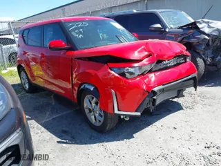 2024 Kia Soul LX with VIN KNDJ23AUXR7232790, listed as a IAAI auction lot 41673337 with 333 mi miles. Bid and sale history available at carsss.com. Image 1.