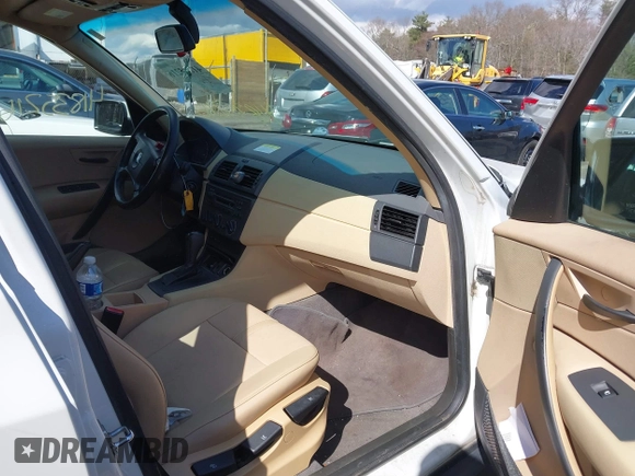 2004 BMW X3 2.5i with VIN WBXPA73404WC36868, listed as a IAAI auction lot 41835216 with 117,991 mi miles. Bid and sale history available at carsss.com. Image 5.