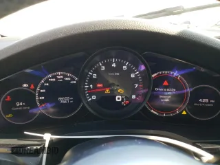 2019 Porsche Cayenne z VIN WP1AA2AY2KDA02103, wystawiony jako Copart lot #59925205 z przebiegiem 69 153 mil mil oraz Czysty tytuł • Clean title. Historia ofert i sprzedaży dostępna na DreamBid. Obrazek 9.
