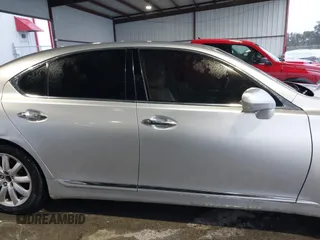 2013 Lexus LS 460 с VIN JTHBL5EF1D5114445, выставлен на аукционе IAAI как лот 41560104 с пробегом Не указан миль и . История ставок и продаж доступна на DreamBid. Изображение 13.