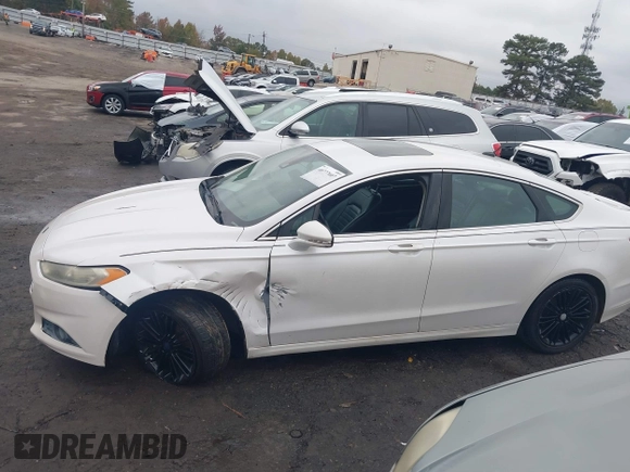 2013 Ford Fusion SE with VIN 3FA6P0HR5DR246577, listed as a IAAI auction lot 40777607 with 224,994 mi miles. Bid and sale history available at carsss.com. Image 14.