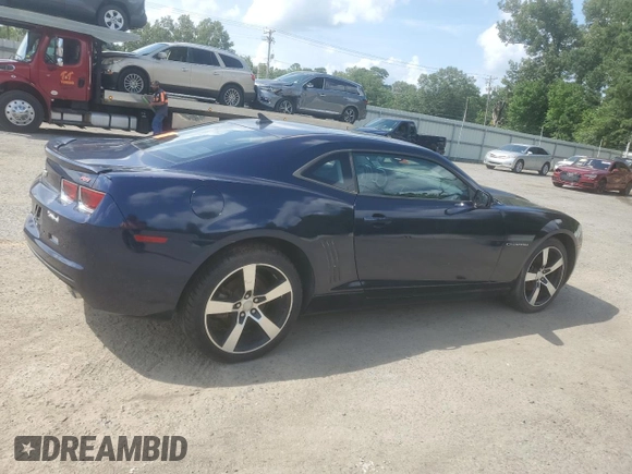 2011 Chevrolet Camaro 2LT с VIN 2G1FC1ED9B9133991, выставлен на аукционе Copart как лот 61664255 с пробегом 81 960 миль миль и Списание • Salvage title. История ставок и продаж доступна на DreamBid. Изображение 3.