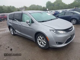 2019 Chrysler Pacifica Touring Plus with VIN 2C4RC1FG9KR629550, listed as a IAAI auction lot 42296822 with 57,409 mi miles and . Bid and sale history available at DreamBid. Image 1.