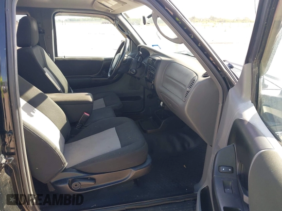2011 Ford Ranger XL z VIN 1FTKR1EE2BPB09952, wystawiony jako IAAI lot #42704136 z przebiegiem 239 307 mil mil oraz . Historia ofert i sprzedaży dostępna na DreamBid. Obrazek 5.
