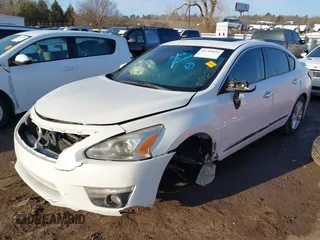 2015 Nissan Altima SL with VIN 1N4AL3AP8FN354133, listed as a IAAI auction lot 41669094 with 215,905 mi miles and . Bid and sale history available at DreamBid. Image 2.