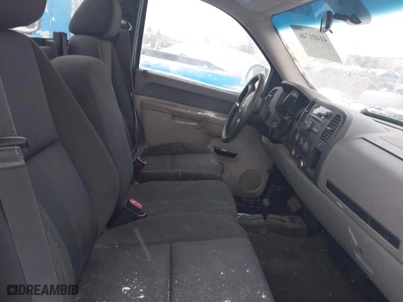 2013 Chevrolet Silverado 1500 Work Truck with VIN 1GCNKPEX1DZ195056, listed as a IAAI auction lot 41401746 with 168,209 mi miles. Bid and sale history available at carsss.com. Image 5.