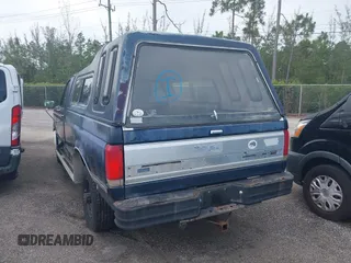 1988 Ford F-250 с VIN 1FTHF25H1JNB81061, выставлен на аукционе IAAI как лот 42351176 с пробегом 1 400 миль миль и . История ставок и продаж доступна на DreamBid. Изображение 3.