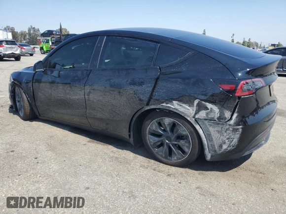 2024 Tesla Model Y z VIN 7SAYGDED8RF123516, wystawiony jako Copart lot #55354655 z przebiegiem 12 521 mil mil oraz Szkoda całkowita • Salvage title. Historia ofert i sprzedaży dostępna na DreamBid. Obrazek 2.