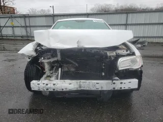 2014 Chrysler 300 with VIN 2C3CCAAG3EH182984, listed as a Copart auction lot 51958655 with 207,595 mi miles and Salvage Title. Bid and sale history available at DreamBid. Image 5.