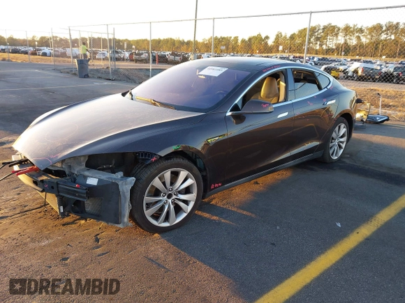 2013 Tesla Model S with VIN 5YJSA1CN7DFP22690, listed as a IAAI auction lot 40981089 with 188,057 mi miles. Bid and sale history available at carsss.com. Image 20.