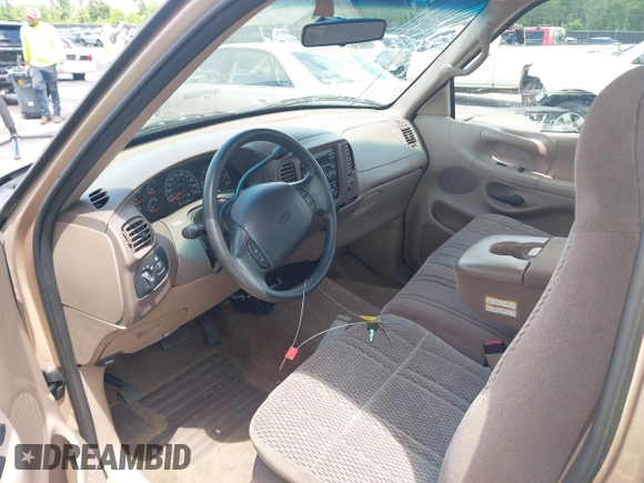 1997 Ford F-150 with VIN 1FTDF17W9VNA84250, listed as a IAAI auction lot 42149320 with 85,297 mi miles and . Bid and sale history available at DreamBid. Image 5.