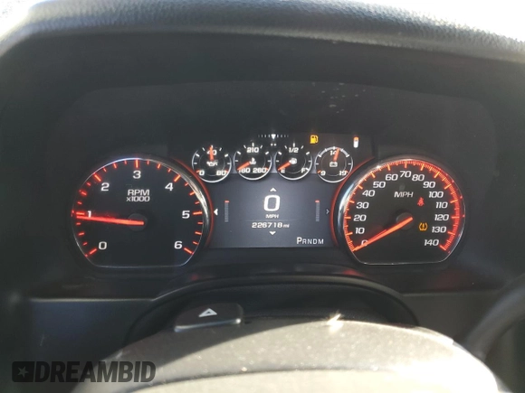 2015 GMC Yukon XL Denali with VIN 1GKS2JKJ6FR592902, listed as a Copart auction lot 81809144 with 226,718 mi miles and Clean Title. Bid and sale history available at DreamBid. Image 9.