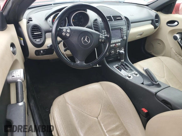 2007 Mercedes-Benz SLK 280 with VIN WDBWK54F17F147708, listed as a Copart auction lot 55885305 with 164,934 mi miles and Clean Title. Bid and sale history available at DreamBid. Image 8.