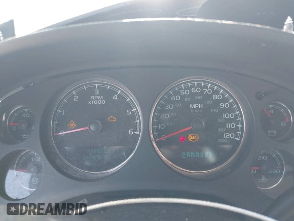 2007 Chevrolet Suburban LT with VIN 1GNFC16077R372737, listed as a IAAI auction lot 41917140 with 249,075 mi miles and . Bid and sale history available at DreamBid. Image 7.