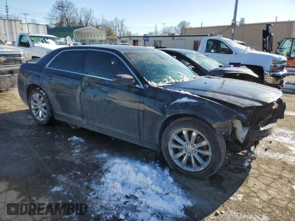 2015 Chrysler 300 Limited with VIN 2C3CCARG1FH892133, listed as a Copart auction lot 46082165 with 136,602 mi miles and Salvage Title. Bid and sale history available at carsss.com. Image 4.