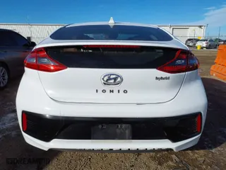 2019 Hyundai Ioniq Hybrid SEL with VIN KMHC75LC9KU110967, listed as a IAAI auction lot 41360402 with 118,972 mi miles. Bid and sale history available at carsss.com. Image 16.