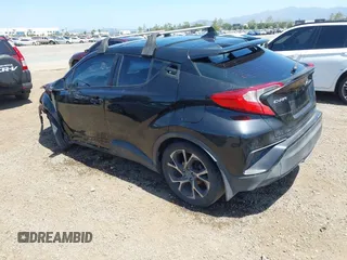 2018 Toyota C-HR XLE z VIN NMTKHMBX3JR024079, wystawiony jako IAAI lot #42110896 z przebiegiem 139 853 mil mil oraz . Historia ofert i sprzedaży dostępna na DreamBid. Obrazek 3.