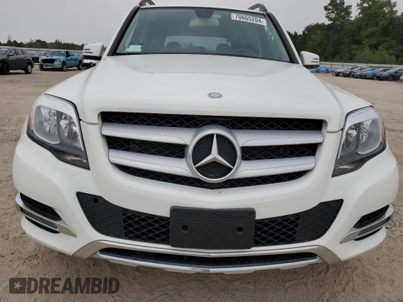 2013 Mercedes-Benz GLK 350 with VIN WDCGG8JB6DG099696, listed as a Copart auction lot 70665204 with 47,497 mi miles and Clean Title. Bid and sale history available at DreamBid. Image 5.