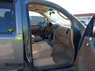 2005 Nissan Pathfinder SE with VIN 5N1AR18U45C751529, listed as a IAAI auction lot 41009894 with 167,023 mi miles. Bid and sale history available at carsss.com. Image 5.