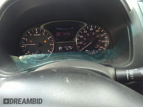2014 Nissan Pathfinder SV with VIN 5N1AR2MN9EC687010, listed as a IAAI auction lot 41982320 with 173,138 mi miles. Bid and sale history available at carsss.com. Image 7.