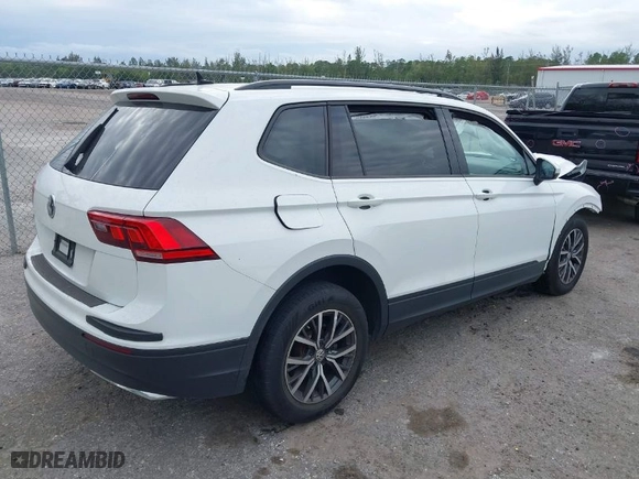 2021 Volkswagen Tiguan S with VIN 3VV1B7AX9MM119690, listed as a IAAI auction lot 41352383 with 27,149 mi miles. Bid and sale history available at carsss.com. Image 4.