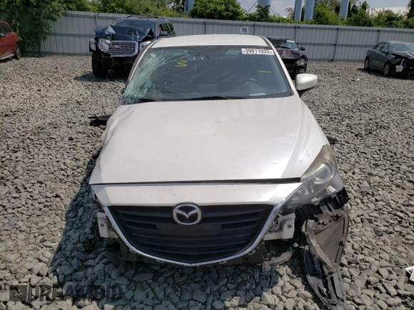 2016 Mazda 3 i Sport with VIN JM1BM1K71G1310840, listed as a Copart auction lot 76546654 with 83,971 mi miles and Salvage Title. Bid and sale history available at DreamBid. Image 5.