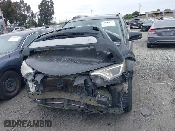 2017 Toyota RAV4 XLE with VIN 2T3WFREV1HW372889, listed as a IAAI auction lot 41895613 with 112,408 mi miles. Bid and sale history available at carsss.com. Image 12.