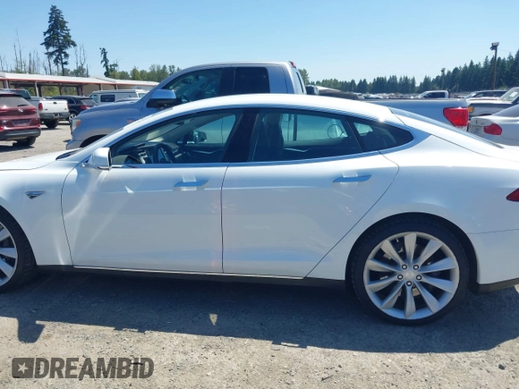 2014 Tesla Model S 60 с VIN 5YJSA1H18EFP29428, выставлен на аукционе IAAI как лот 42690205 с пробегом 54 435 миль миль и . История ставок и продаж доступна на DreamBid. Изображение 15.