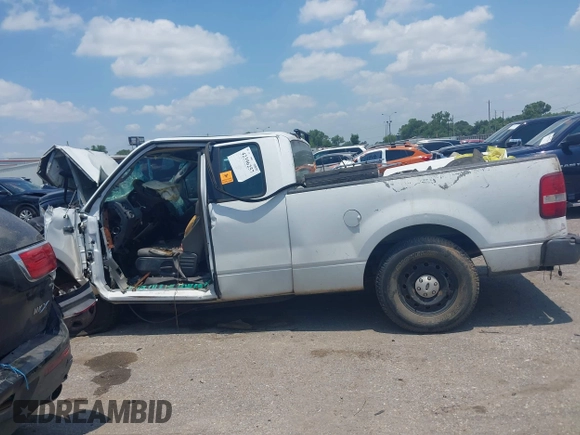 2006 Ford F-150 STX с VIN 1FTRX12WX6FA25231, выставлен на аукционе IAAI как лот 42396257 с пробегом Не указан миль и . История ставок и продаж доступна на DreamBid. Изображение 13.