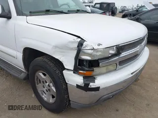 2004 Chevrolet Tahoe LS with VIN 1GNEC13T14R166447, listed as a IAAI auction lot 42432428 with 170,984 mi miles and . Bid and sale history available at DreamBid. Image 6.