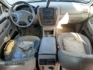 2002 Ford Explorer Eddie Bauer with VIN 1FMDU64E12ZA62905, listed as a Copart auction lot 41333855 with 237,069 mi miles and Clean title. Bid and sale history available at DreamBid. Image 8.
