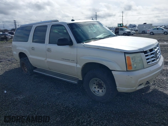 2005 Cadillac Escalade ESV z VIN 3GYFK66N05G126950, wystawiony jako IAAI lot #41767693 z przebiegiem 273 533 mil mil oraz . Historia ofert i sprzedaży dostępna na DreamBid. Obrazek 1.