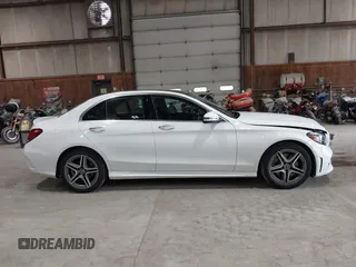 2021 Mercedes-Benz C 300 z VIN W1KWF8EB4MR633044, wystawiony jako IAAI lot #42360676 z przebiegiem 109 484 mil mil oraz . Historia ofert i sprzedaży dostępna na DreamBid. Obrazek 13.