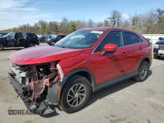 2022 Mitsubishi Eclipse Cross ES z VIN JA4ATUAA7NZ069789, wystawiony jako Copart lot #54916205 z przebiegiem 49 021 mil mil oraz Szkoda całkowita • Salvage title. Historia ofert i sprzedaży dostępna na DreamBid. Obrazek 1.
