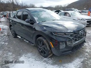 2024 Hyundai Santa Cruz Night Edition z VIN 5NTJCDDF8RH115349, wystawiony jako IAAI lot #41607867 z przebiegiem 3505 mil mil oraz . Historia ofert i sprzedaży dostępna na DreamBid. Obrazek 1.