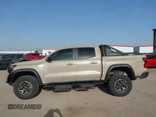 2024 Chevrolet Colorado 4WD ZR2 z VIN 1GCPTFEK4R1145701, wystawiony jako IAAI lot #42262513 z przebiegiem 8 666 mil mil oraz . Historia ofert i sprzedaży dostępna na DreamBid. Obrazek 14.
