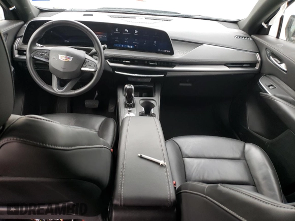 2024 Cadillac XT4 FWD Premium Luxury z VIN 1GYFZCR43RF221412, wystawiony jako Copart lot #55507885 z przebiegiem 23 702 mil mil oraz Tytuł czysty. Historia ofert i sprzedaży dostępna na DreamBid. Obrazek 8.