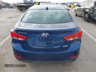 2015 Hyundai Elantra SE z VIN 5NPDH4AE0FH630351, wystawiony jako IAAI lot #41405235 z przebiegiem 122 199 mil mil oraz . Historia ofert i sprzedaży dostępna na DreamBid. Obrazek 16.