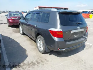 2008 Toyota Highlander Limited with VIN JTEES42A782105255, listed as a IAAI auction lot 41879970 with 255,222 mi miles. Bid and sale history available at carsss.com. Image 3.