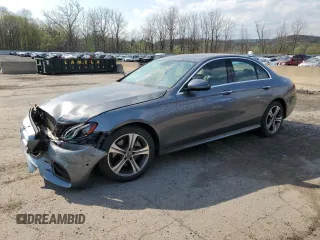 2019 Mercedes-Benz E 300 z VIN WDDZF4KB1KA656934, wystawiony jako Copart lot #54543455 z przebiegiem Nie podano mil oraz Szkoda całkowita • Salvage title. Historia ofert i sprzedaży dostępna na DreamBid. Obrazek 1.