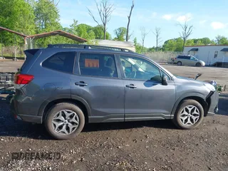 2024 Subaru Forester Premium с VIN JF2SKACC8RH509283, выставлен на аукционе IAAI как лот 42151924 с пробегом 10 593 миль миль и . История ставок и продаж доступна на DreamBid. Изображение 13.
