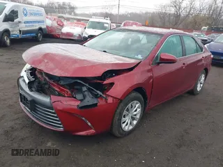 2015 Toyota Camry XLE with VIN 4T1BF1FK8FU983576, listed as a IAAI auction lot 41910503 with 62,941 mi miles. Bid and sale history available at carsss.com. Image 19.