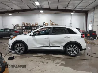 2021 Kia Niro Touring with VIN KNDCC3LC3M5463514, listed as a IAAI auction lot 41564596 with 29,063 mi miles. Bid and sale history available at carsss.com. Image 14.