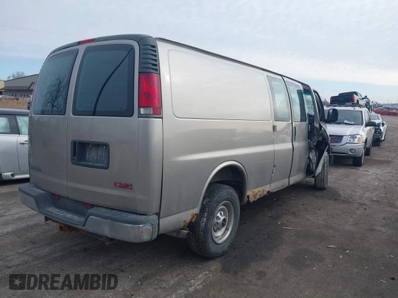 2002 GMC Savana z VIN 1GTHG39R121203395, wystawiony jako IAAI lot #41739349 z przebiegiem 140 692 mil mil oraz . Historia ofert i sprzedaży dostępna na DreamBid. Obrazek 4.