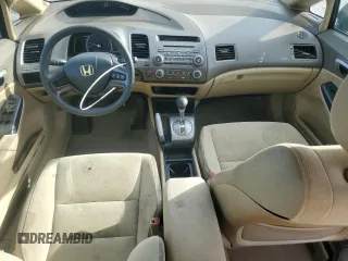 2006 Honda Civic LX z VIN 1HGFA165X6L088161, wystawiony jako Copart lot #53868135 z przebiegiem 183 370 mil mil oraz Szkoda całkowita • Salvage title. Historia ofert i sprzedaży dostępna na DreamBid. Obrazek 8.