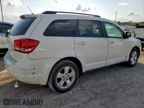 2013 Dodge Journey SE z VIN 3C4PDCAB0DT531874, wystawiony jako Copart lot #59524405 z przebiegiem 125 230 mil mil oraz Czysty tytuł • Clean title. Historia ofert i sprzedaży dostępna na DreamBid. Obrazek 3.