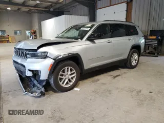 2023 Jeep Grand Cherokee Laredo z VIN 1C4RJKAG2P8852406, wystawiony jako Copart lot #55753025 z przebiegiem 10 350 mil mil oraz Szkoda całkowita • Salvage title. Historia ofert i sprzedaży dostępna na DreamBid. Obrazek 1.