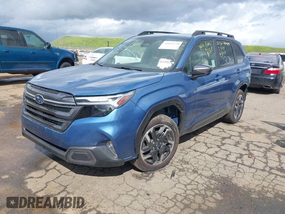 2025 Subaru Forester Limited with VIN JF2SLDRC3SH432205, listed as a IAAI auction lot 41823778 with 327 mi miles. Bid and sale history available at carsss.com. Image 18.