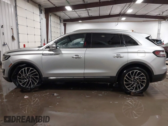 2019 Lincoln Nautilus Reserve with VIN 2LMPJ6L96KBL18957, listed as a IAAI auction lot 41563412 with 62,539 mi miles and . Bid and sale history available at DreamBid. Image 14.